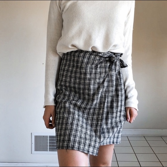 Plaid Wrap Skirt - Picture 4 of 4
